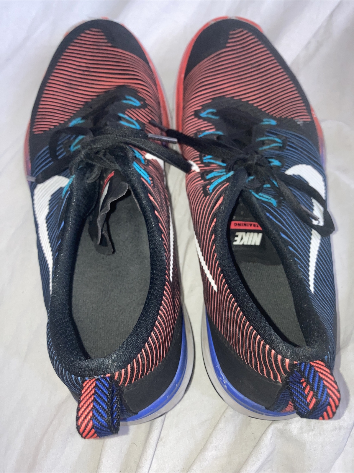 nike free train versatility black