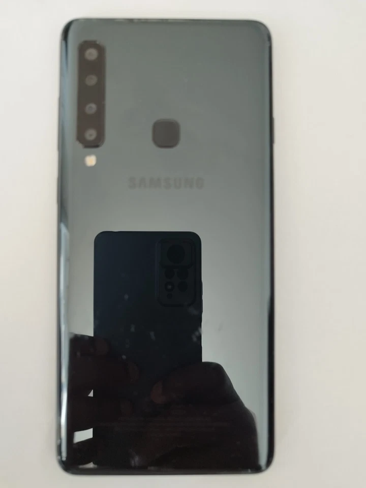 Samsung Galaxy A9 (2018) · 128GB, photo 2 sur 4