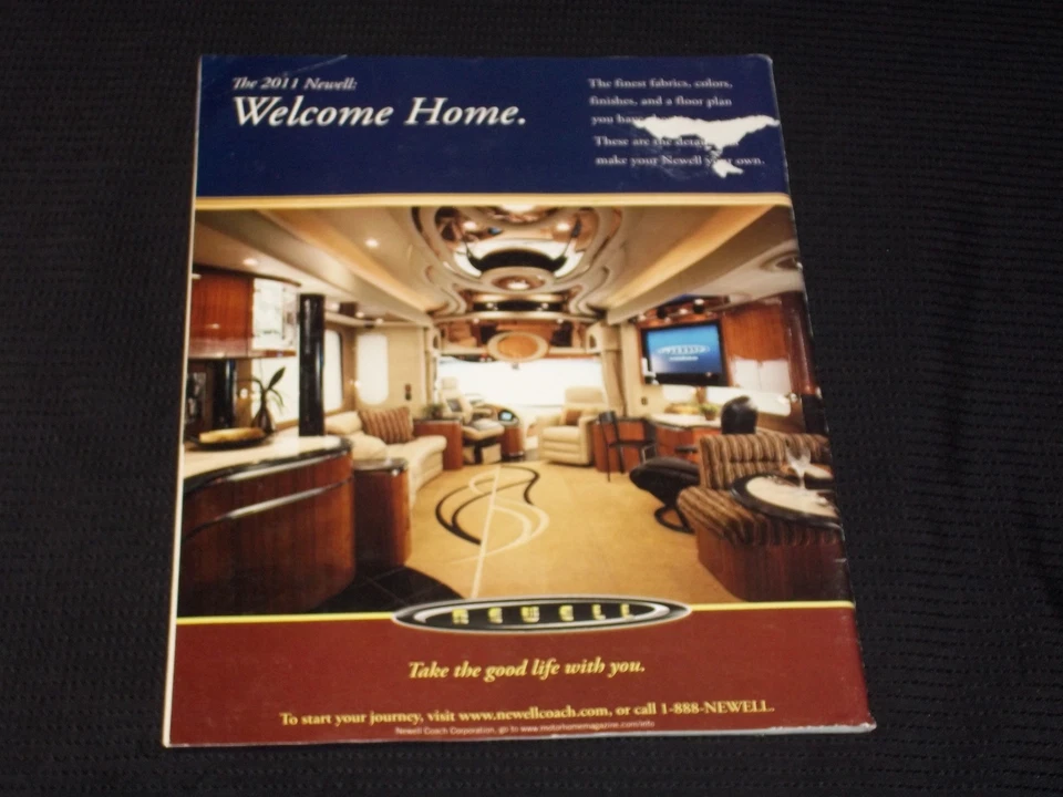 2010 JUNE MOTOR HOME MAGAZINE - BORN FREE '22 FRONT COVER - E 2203 Foto 2 de 2