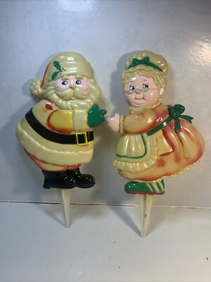 Vintage JSNY Santa & Mrs. Claus Plastic Christmas Yard Lawn Stakes Decorations
