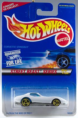 Hot Wheels No. 560 Street Beast Series #4 Corvette Stingray w/SB's New On Card