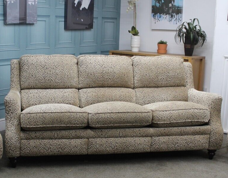 PARKER KNOLL NEWBURY, 3 SEATER SOFA IN THE TESS GOLD FABRIC RRP £1929