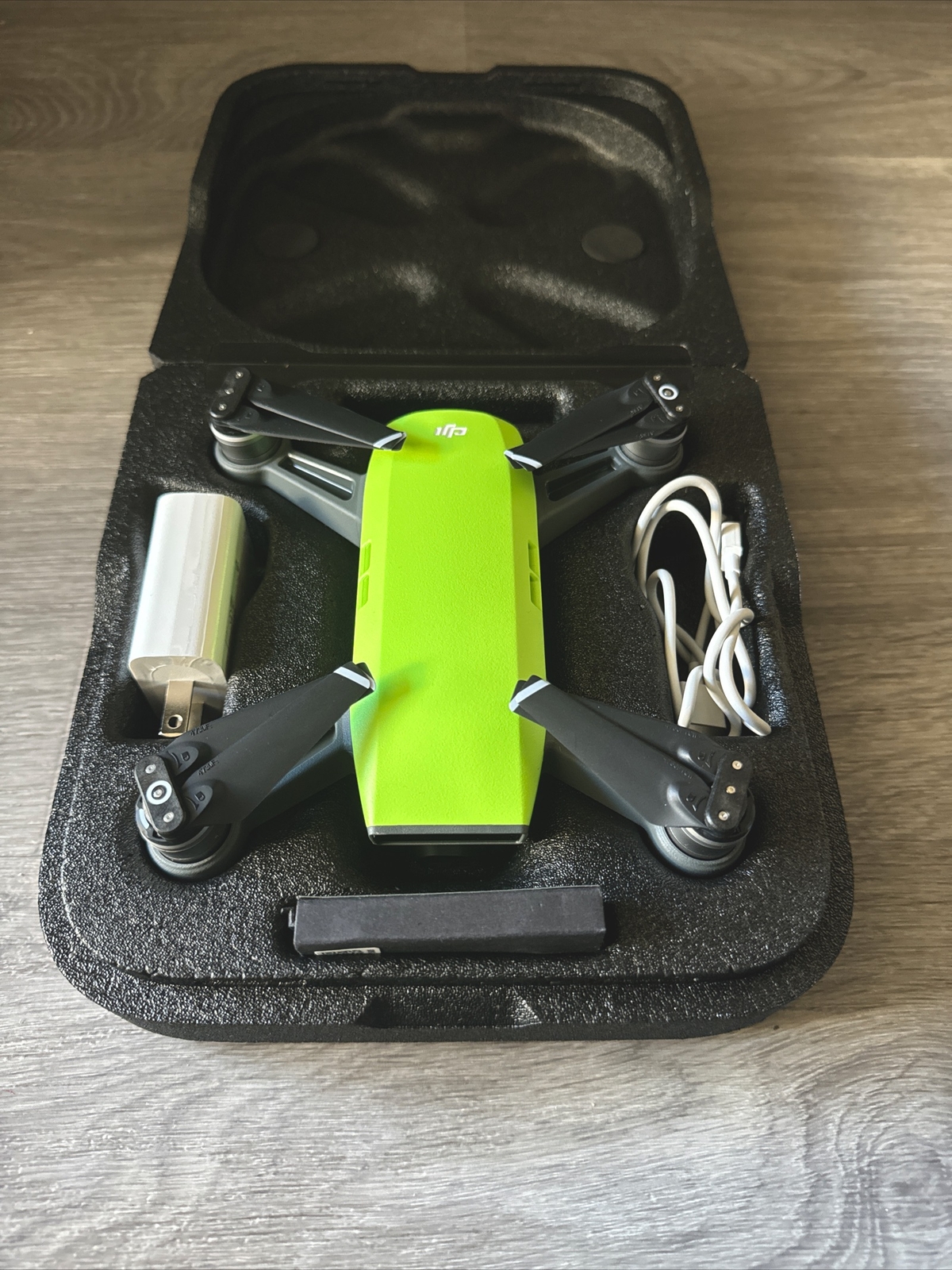 DJI CPPT000734 Spark Camera Drone - Meadow Green-image