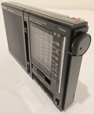 Sony ICF 7600AW 9 Bands FM/MW/SW  Vintage 1980 Radio