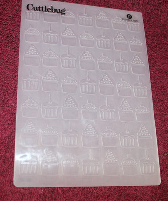 Cuttlebug/Provo Craft Embossing Folder - Repeating Cupcake Design