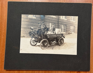 early 1900s photograph delivery truck