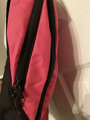 Rosa und schwarzer Puma Rucksack - Bild 5 von 5