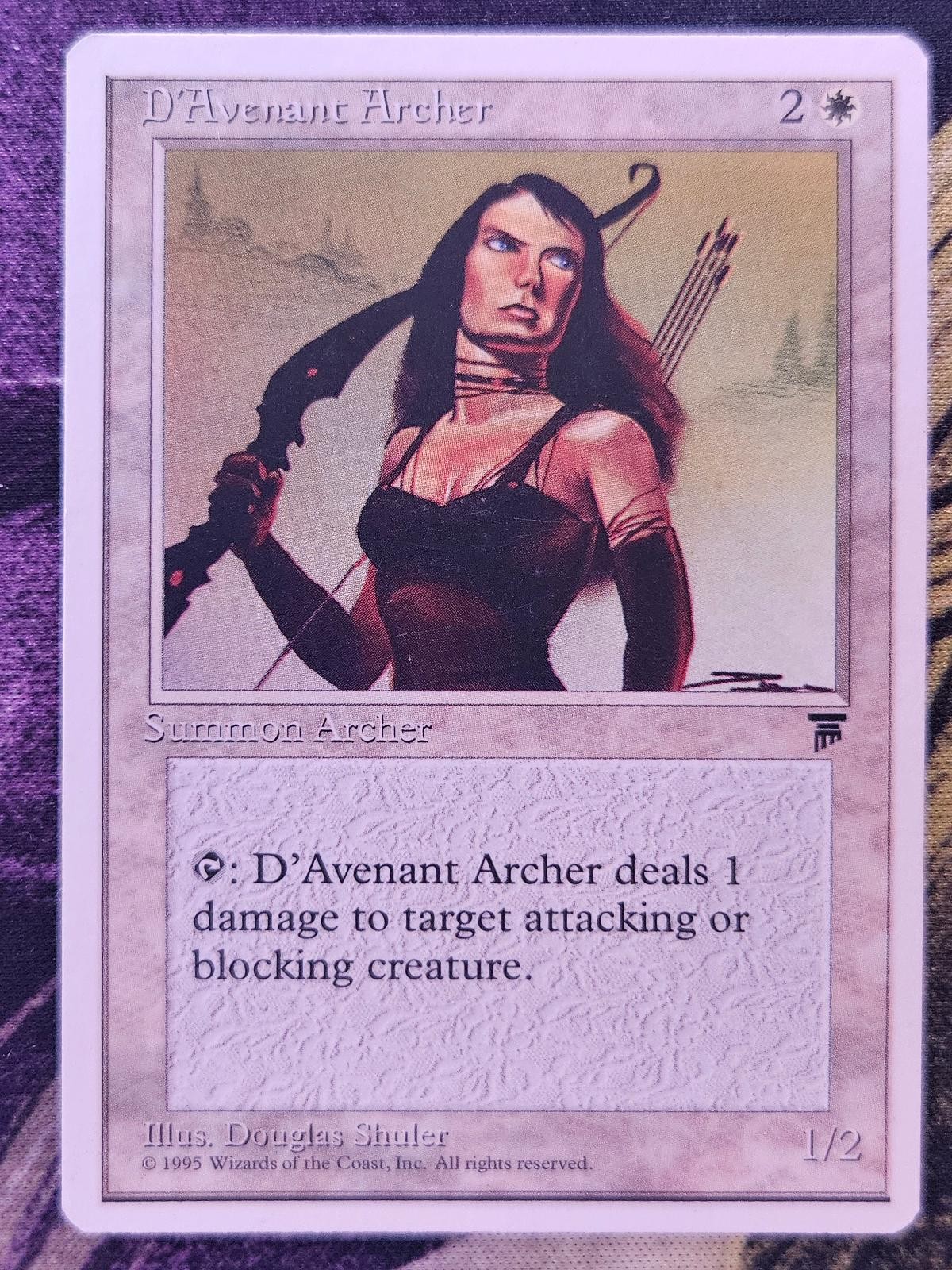 D'Avenant Archer Common Chronicles Magic: The Gathering Lightly Played