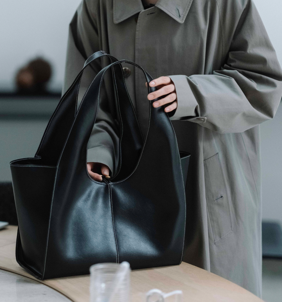 レディース LUMEN PANIER GRAND BAG SOFT BLACK