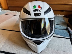 AVG K1 Dot Motorcycle Helmet Size Large 59-60 White