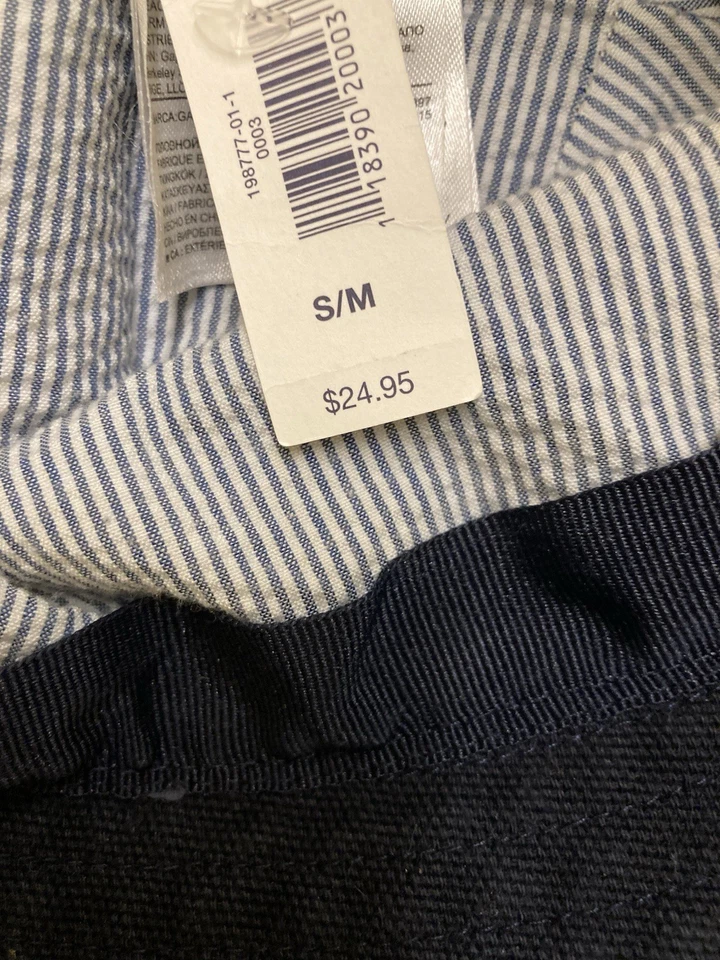 Sombrero Gap Talla Pequeña Negro Denim Cubo Texturizado Paneles Foto 4 de 4