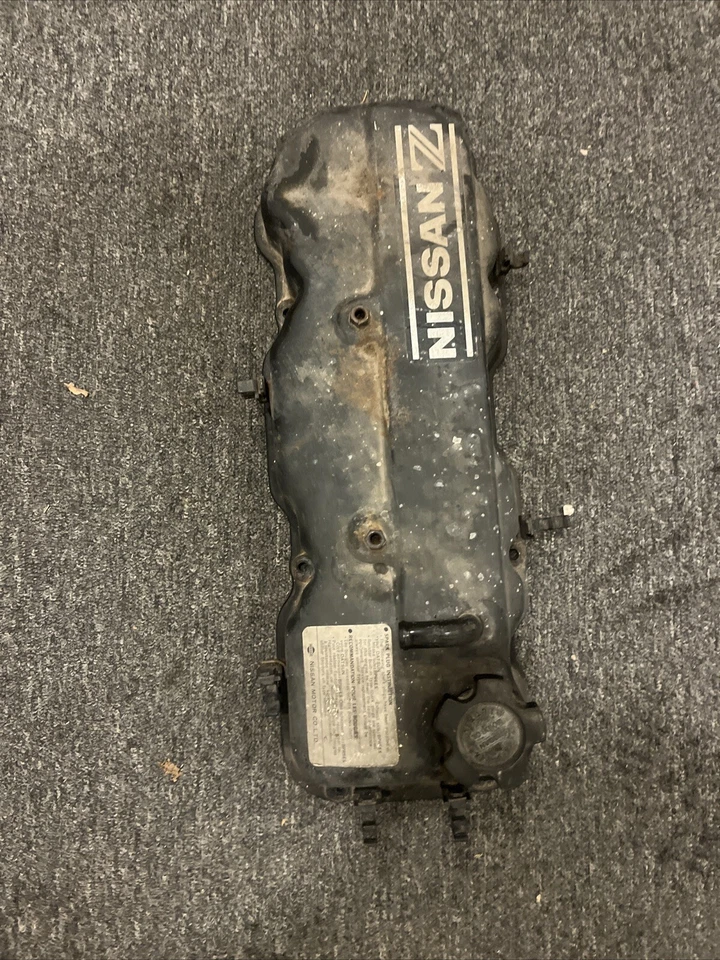Nissan D21 Datsun 720 1980-86 OEM Z24 cubierta de válvula camioneta 720 OEM Z24 Nissan Foto 2 de 4