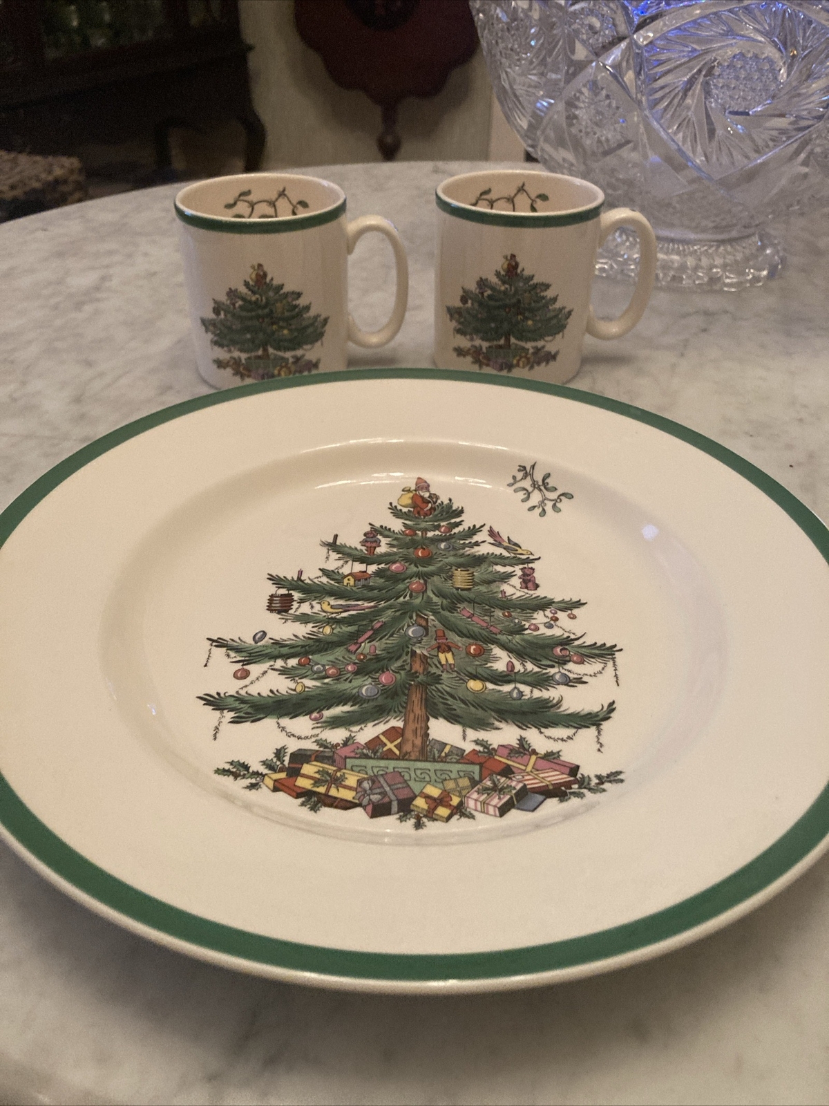Set of 2 Spode Christmas Tree Coffee Mugs/ & Plate England Green Trim