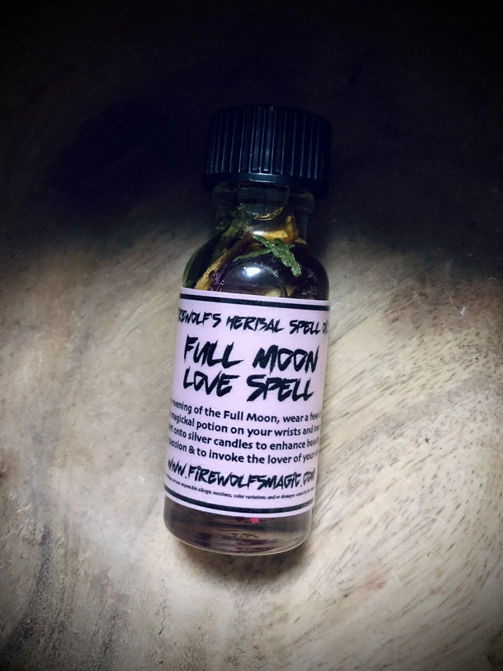 Full Moon Love Magick Oil - Handmade, Organic, Witchcraft, Hoodoo, Wicca Conjure