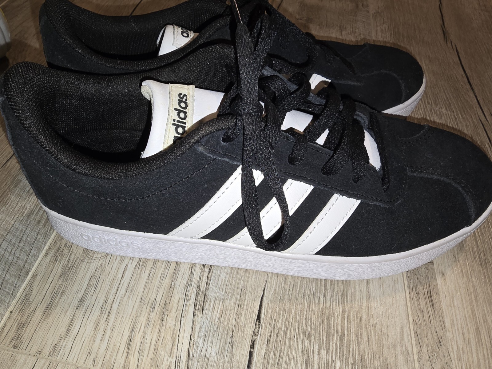 SAOLA Scarpe da ginnastica Adidas blu vera pelle scamosciata taglia US 4 UK 4.5 789006 in perfette condizioni