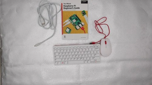 *FOR PARTS* Raspberry Pi 400 Personal Computer Kit - Us