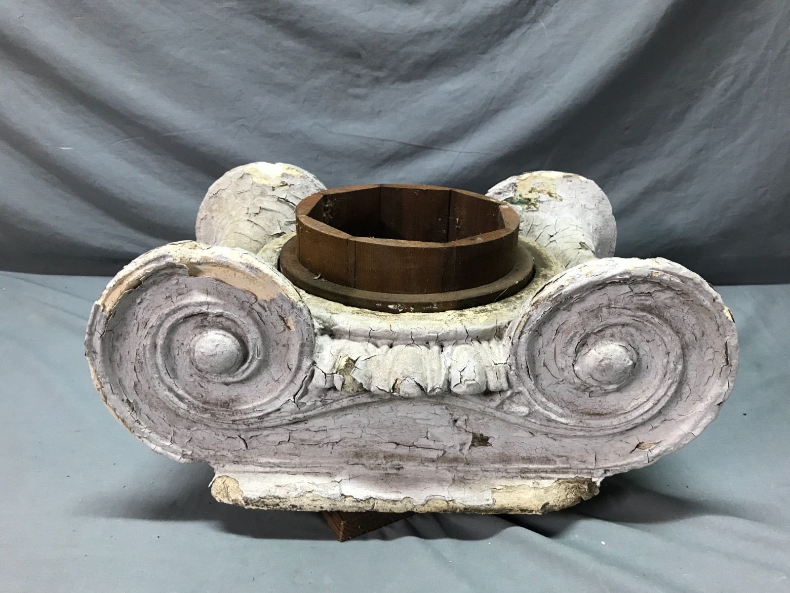 1 Antique VTG Neoclassical Plaster Column Capital Architectural Salvage 1391-25B