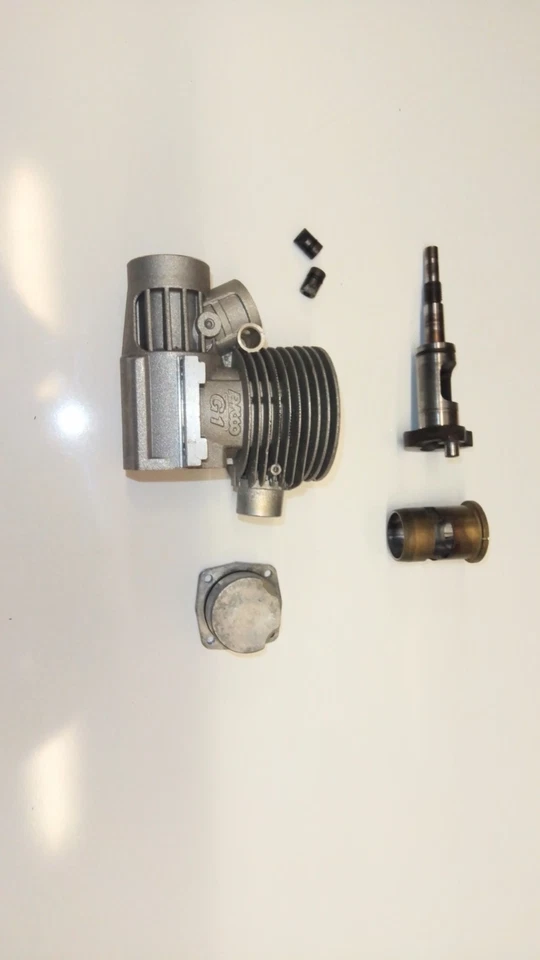 Picco G1 (1/8 Novarossi Mugen Xray Associated Kyosho Serpent Reds Sanwa Futaba - Immagine 2 di 2