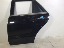 197 (Obsidianschwarz - Metalliclack) Tür links hinten MERCEDES-BENZ GLE (W166) 197 (Obsidianschwarz - Metalliclack) Tür links hinten MERCEDES-BENZ GLE (W166)