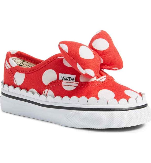 minnie's bow vans