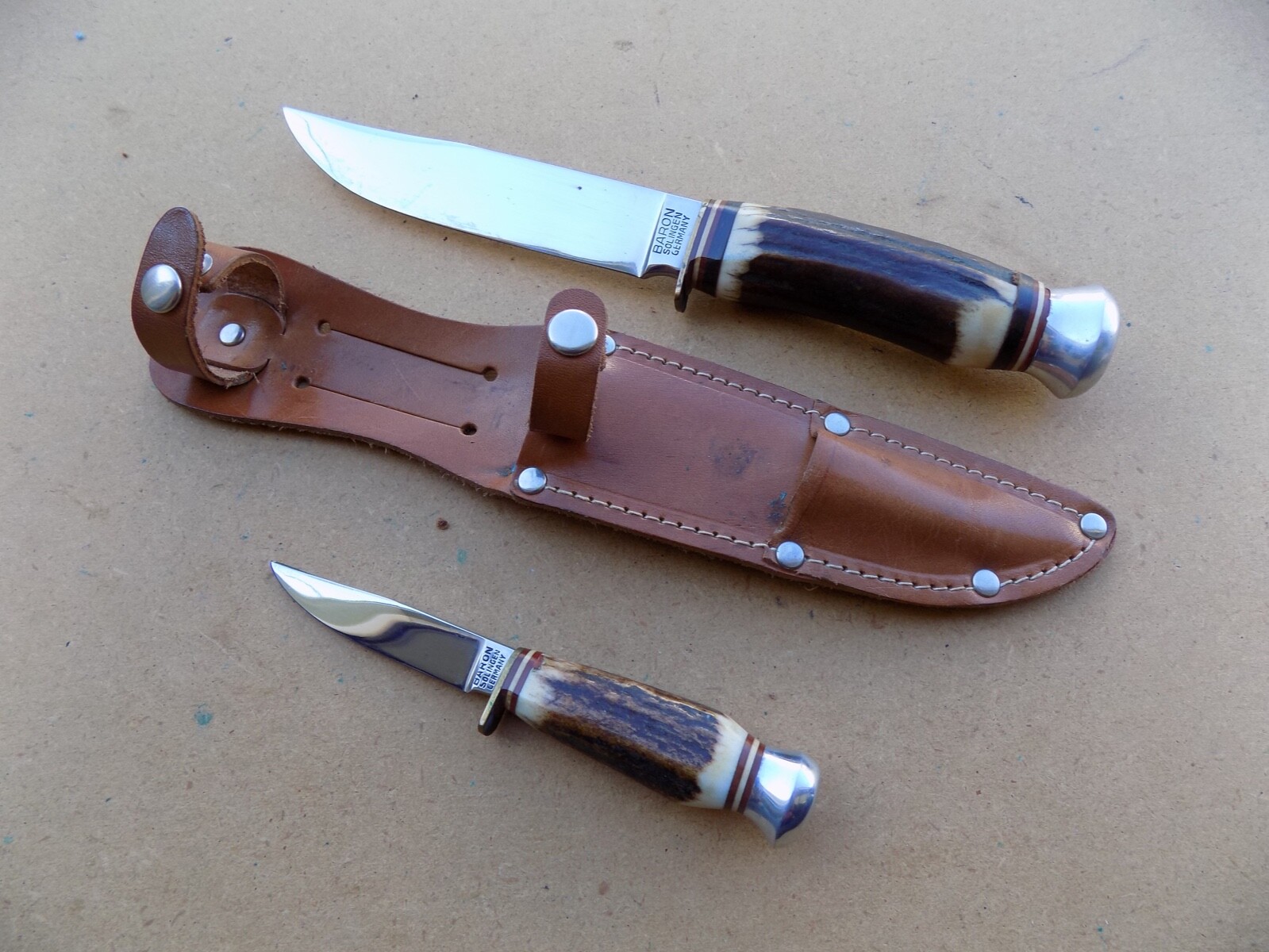 Vintage Baron Solingen Germany Carved Stag Handle Piggyback Knife Set