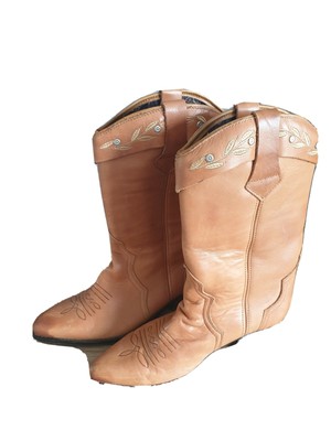 ladies cowboy boots size 7