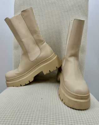 Pull & Bear size 9.5 pull on stretch boots (Euro 40)