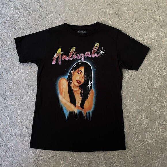 Aaliyah Black T-Shirt Women's Size Small | eBay