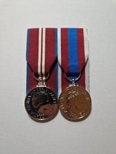 Queens Diamond And Platinum Jubilee Court Mounted Full Size Medals 