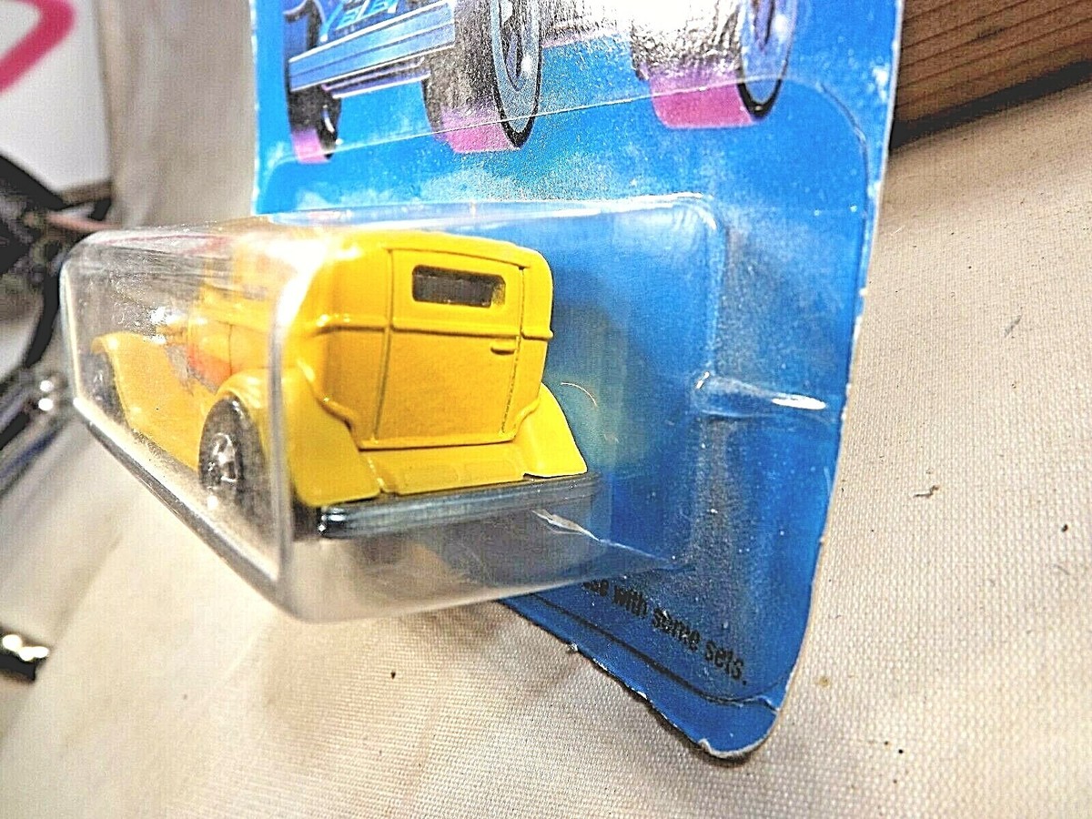 1988 Hot Wheels 7672 Collector Series '32 FORD DELIVERY 1988 Hot Wheels 7672 Collector Series '32 FORD DELIVERY