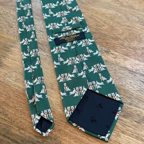 Vintage Brooks Brothers Makers Necktie Husky Dog Print Silk USA 58 x 3.5Tie - Picture 2 of 6