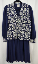 VTG USB Maschenmoden Sweater Skirt Set Womens sz 40 Navy Floral Pleated Germany