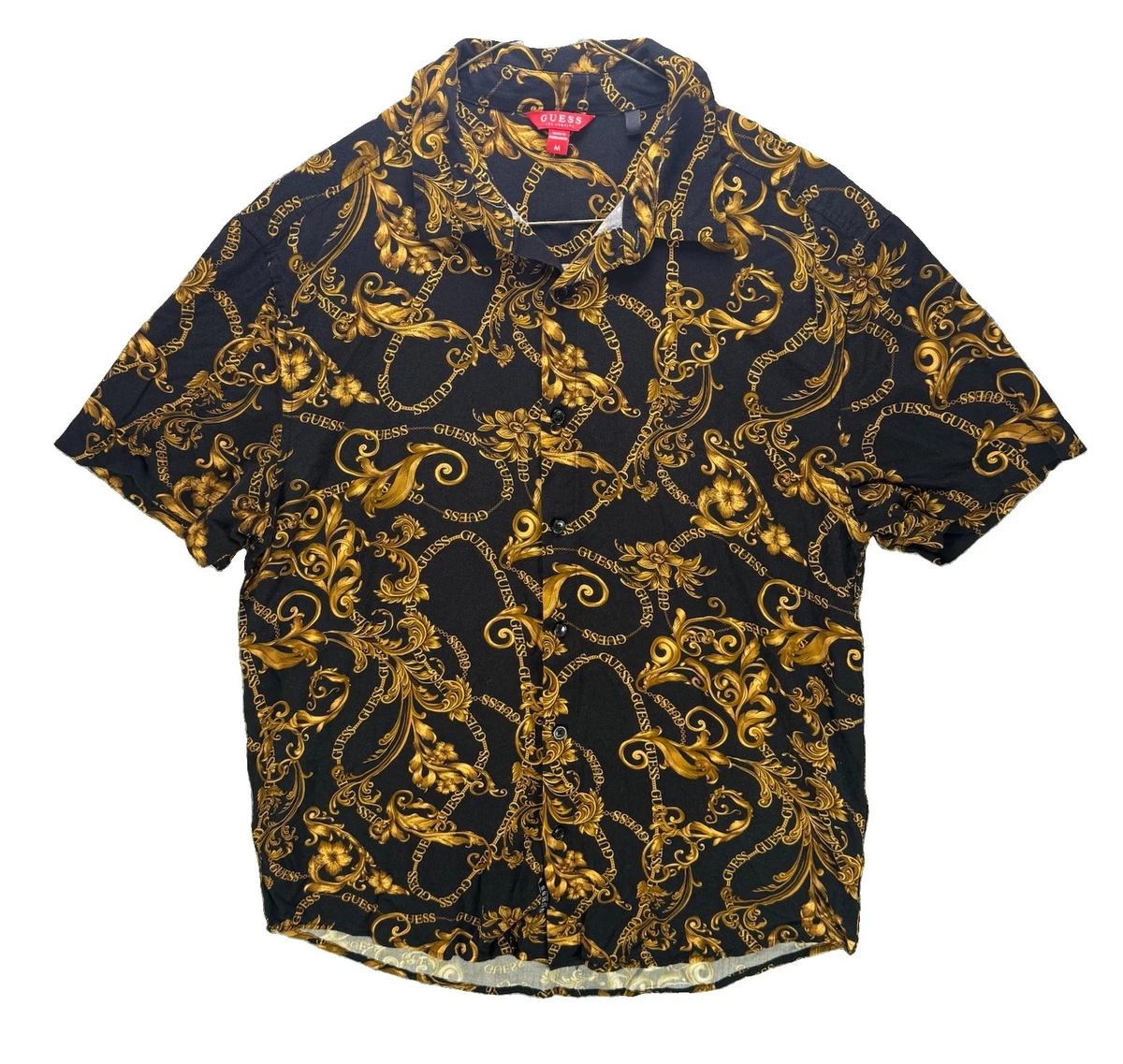 Camisa Guess con botones para hombre mediana negra dorada barroca con estampado de cadena AOP