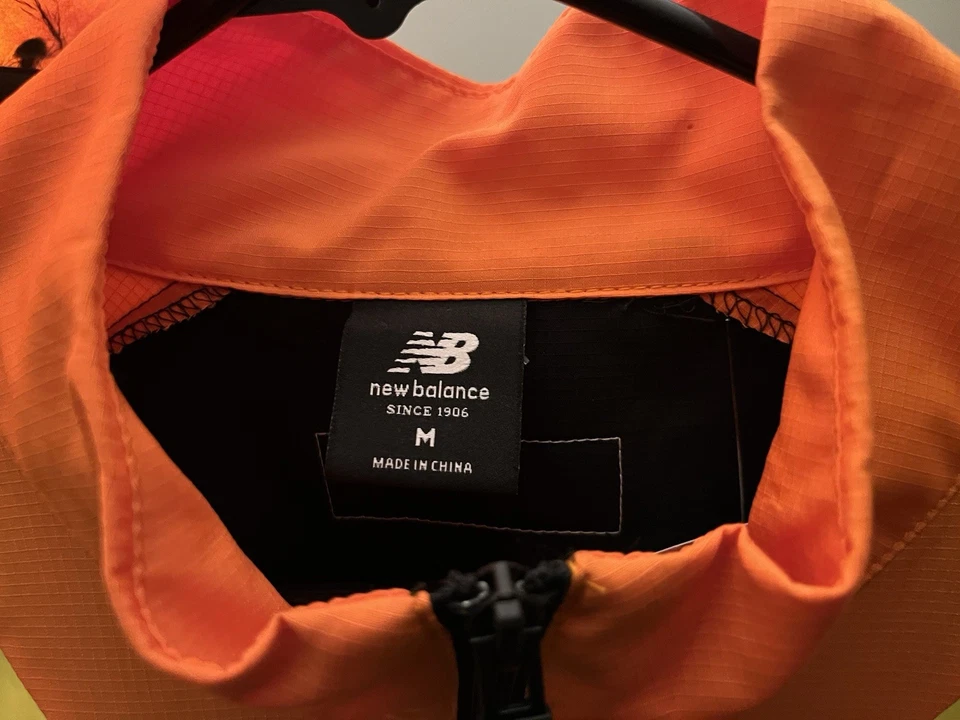 Новый баланс x Kervin Brisseaux баскетбольная куртка размер: M оранжевый x черный подержанный - Изображение 4 из 4