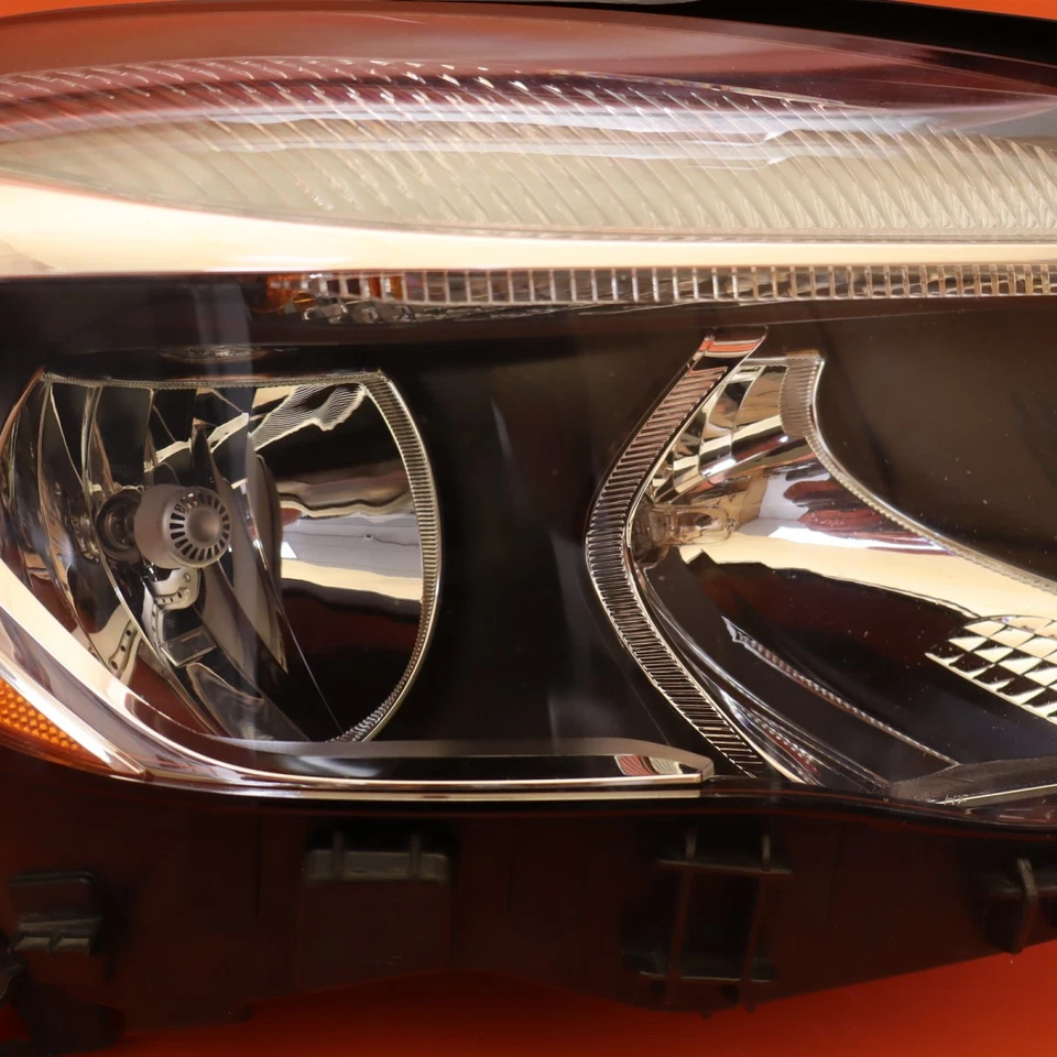 Faro pasajero derecho mercedes benz gla250 2016 2017 2018 2019 a1569061600 Foto 4 de 4