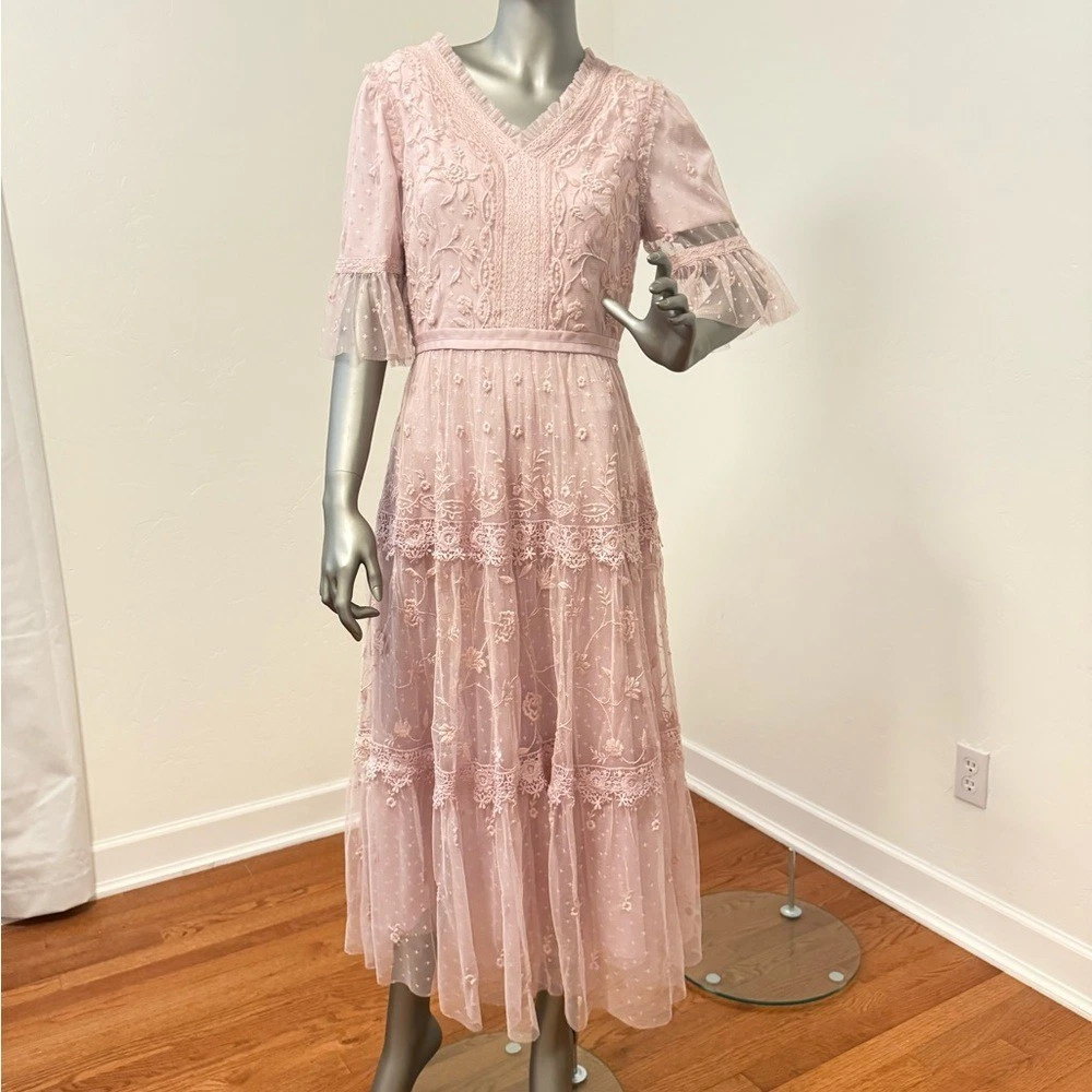 Pink Needle & Thread Dresses for Women for sale - eBay Pink Needle & Thread Dresses for Women for sale - eBay