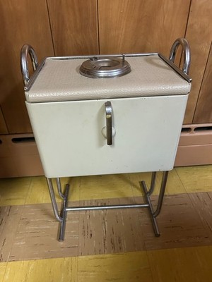 Wolfgang Hoffman Howell Smoking Stand