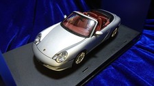 1/18 Porsche 996 Carrera Cabrio Facelift Arctis Silver Metallic Autoart 77855
