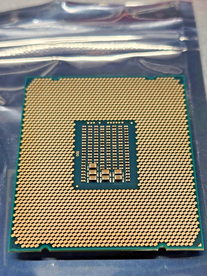 Procesador CPU Intel Xeon 2699V4 E5-2699 V4 SR2JS 22 núcleos 2,2 GHz - 40 DISPONIBLES Foto 2 de 2