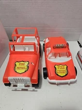 Vintage Amloid Corp Plastic Fire Chief Car AMC And Amloid Fire Patrol Jeep. EUC