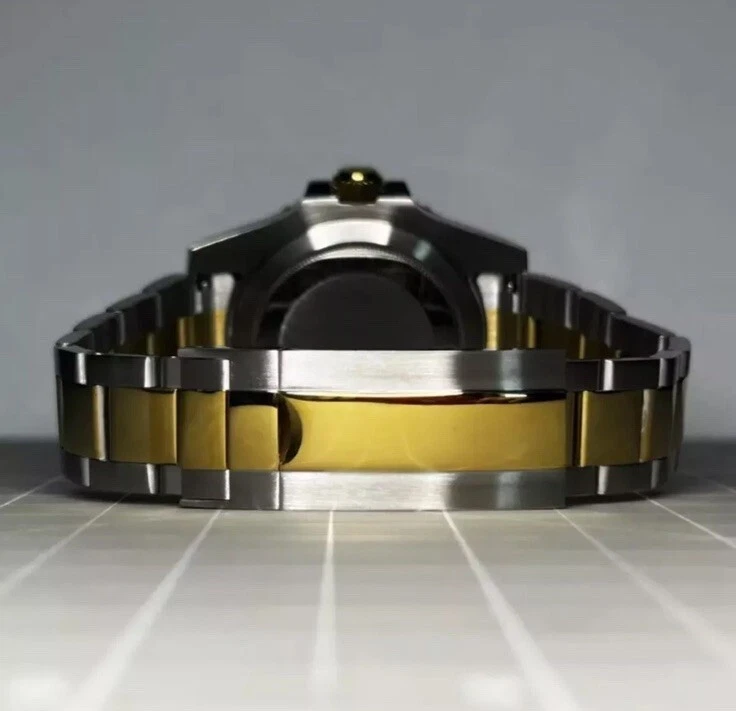 Reloj Mod Estilo “Bluesy” Personalizado 40mm Sunburst Dos Tonos Dorado Sub con NH35 Automático Foto 4 de 4