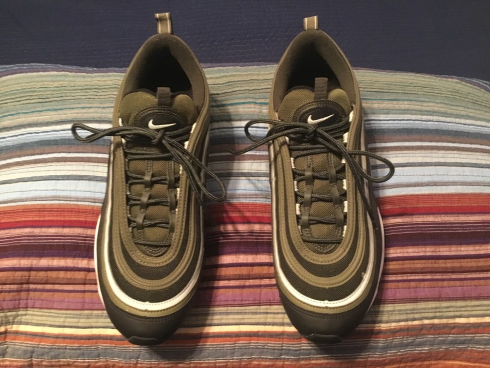NWOB  “NIKE AIR MAX 97”  Green/Black/White Sneakers SC 921826-202 Mens size 12