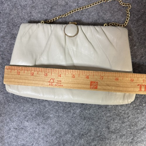 Vintage Harry Levine White Clutch Purse Bag Flap Snap Closure Gold Strap HL USA - Picture 10 of 11