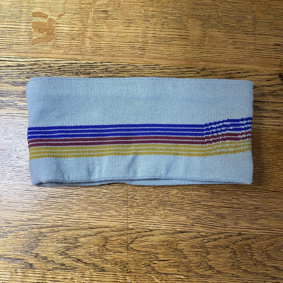 Diadema Patagonia para mujer Powder Town gris a rayas forrada de lana tejida gris Foto 2 de 4