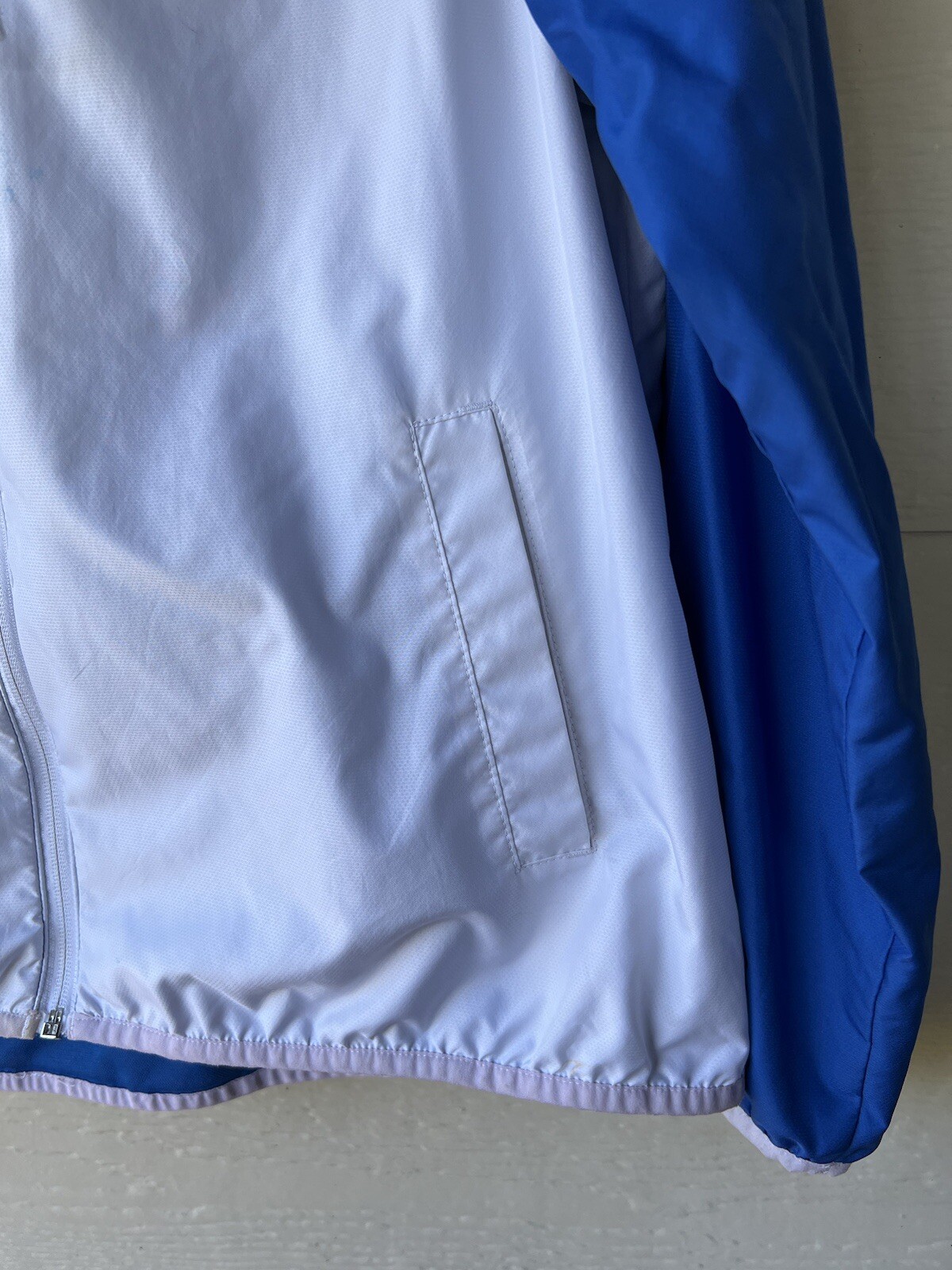 Giacca a vento donna Fila Sport Live in Motion con cappuccio taglia Large bianco blu