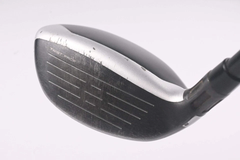 Taylormade M6 #6 Hybrid / 28 Degree / Senior Flex Fujikura Atmos Orange 5 Shaft - Image 4 of 4