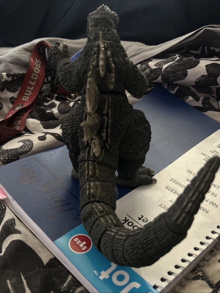 Ncea  Godzilla 1962 "Godzilla Vs. King Kong"  - Image 2 of 4