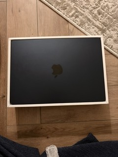 Apple MacBook Air 13.6" (256GB SSD Apple M2 8GB RAM) Midnight