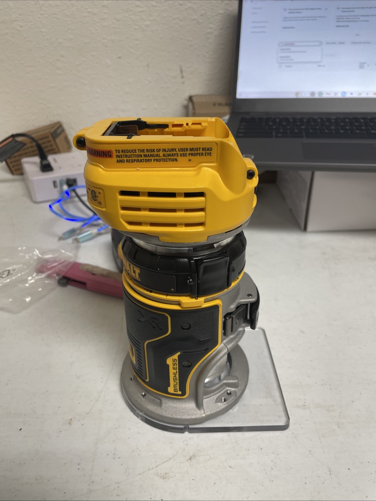 DEWALT  DCW600B 20V MAX XR Cordless Compact Router Tool Only