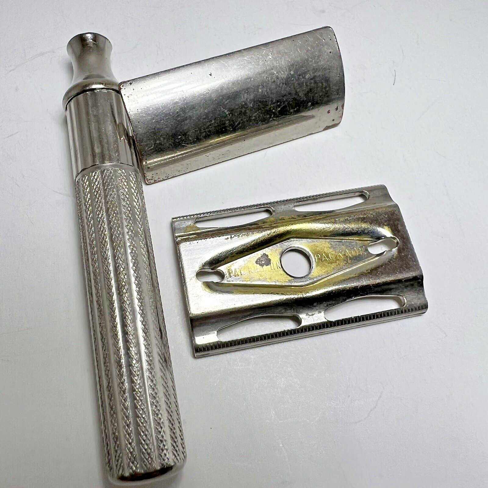 Gillette Pre-War Tech and Black Tip Super Speed - Vintage Safety Razor